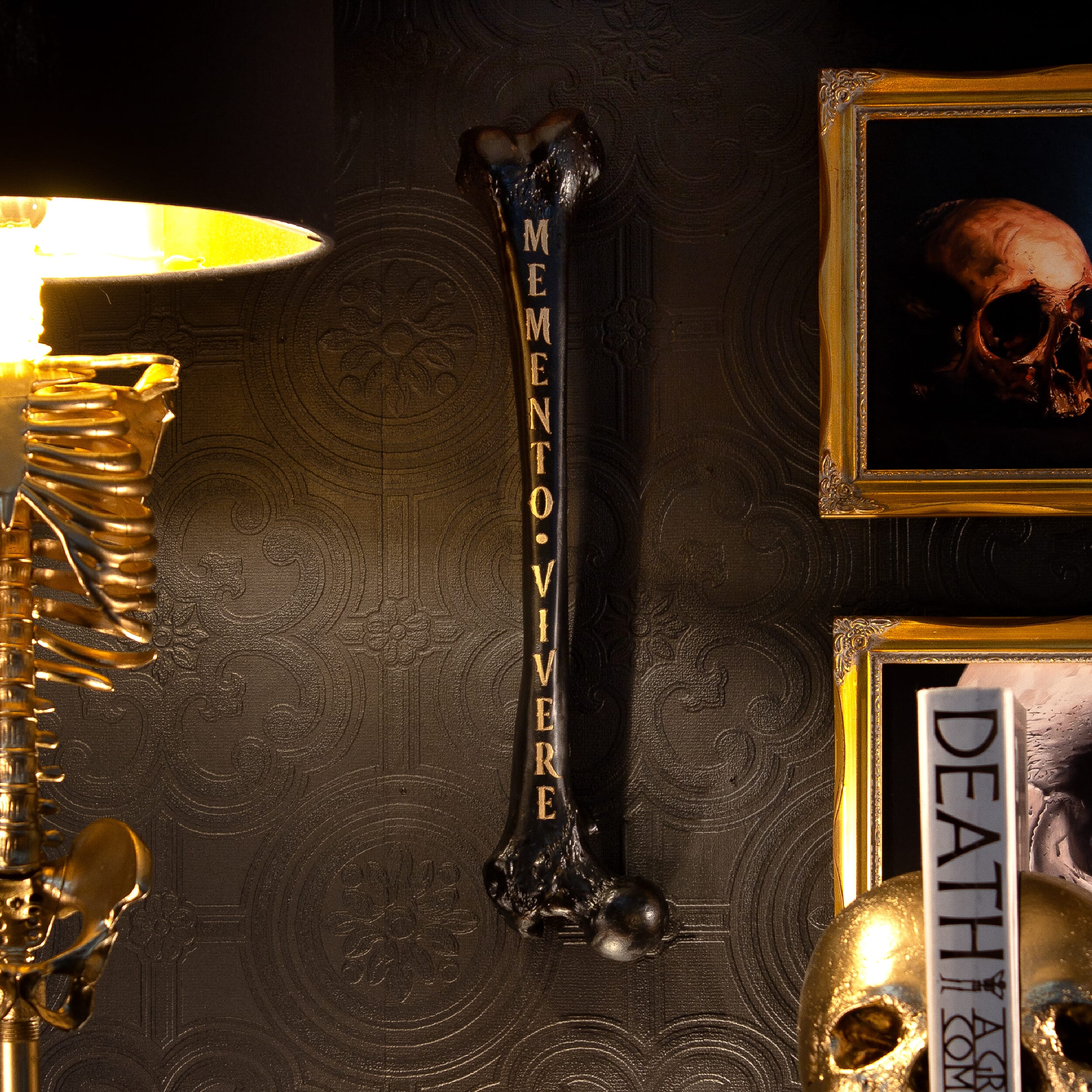 Memento Vivere femur bone - The Blackened Teeth - Gothic decor