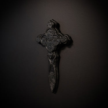 Grave Marker Wall Hanging - Mort