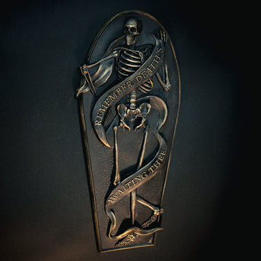 Remember deaths awaiting thee gothic wall plaque by The blackened Teeth Ltd gothic home decor