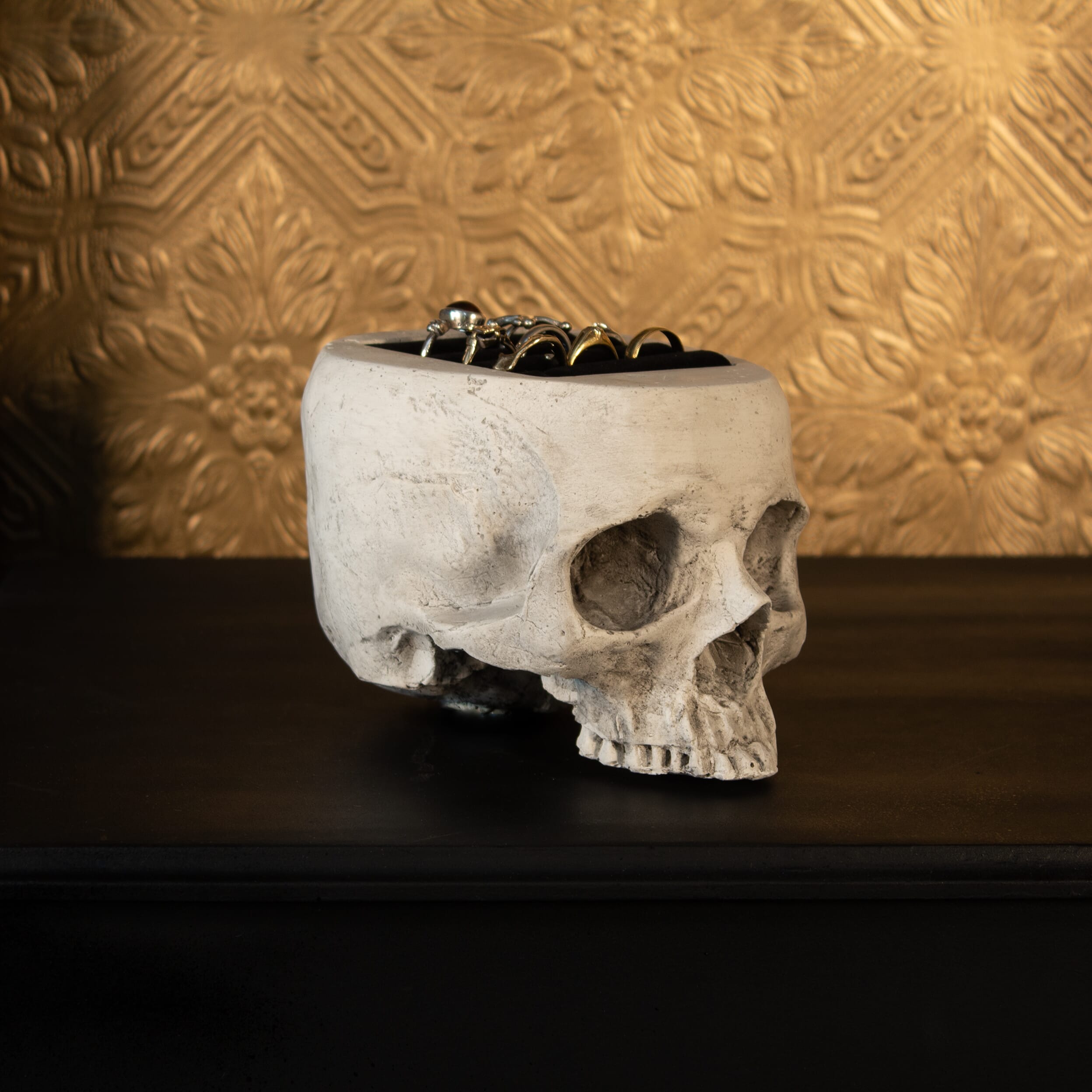 Skull ring holder - The Blackened Teeth - Accessories