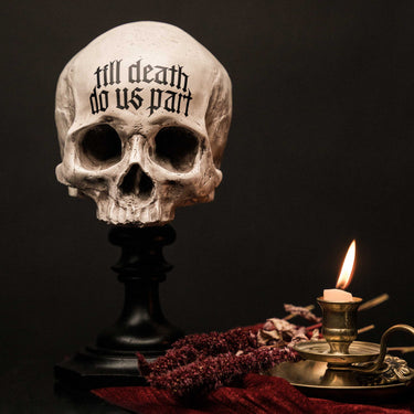 till death do us part skull of jane doe ornament the blackened teeth