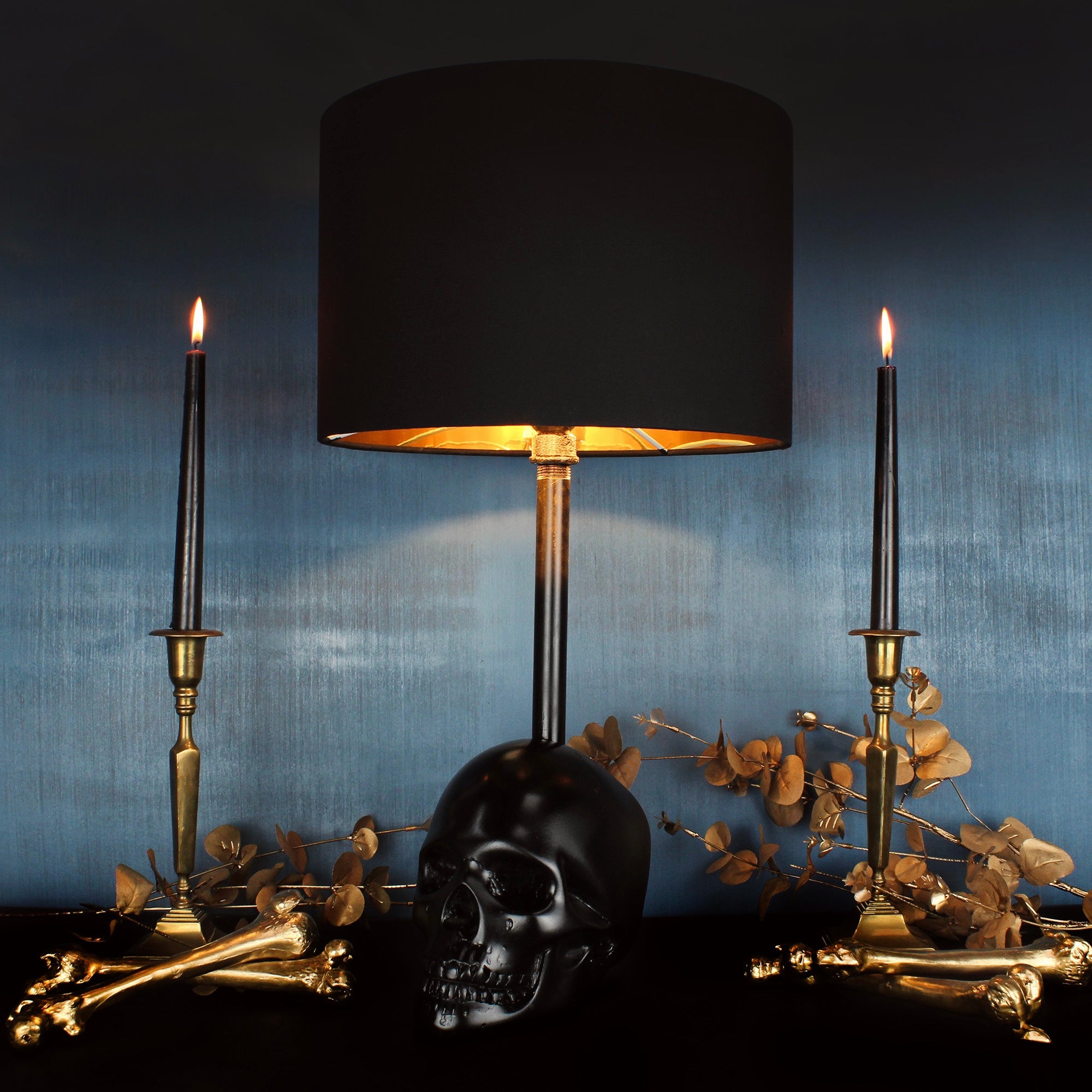 The Edison Skull Lamp - The Blackened Teeth