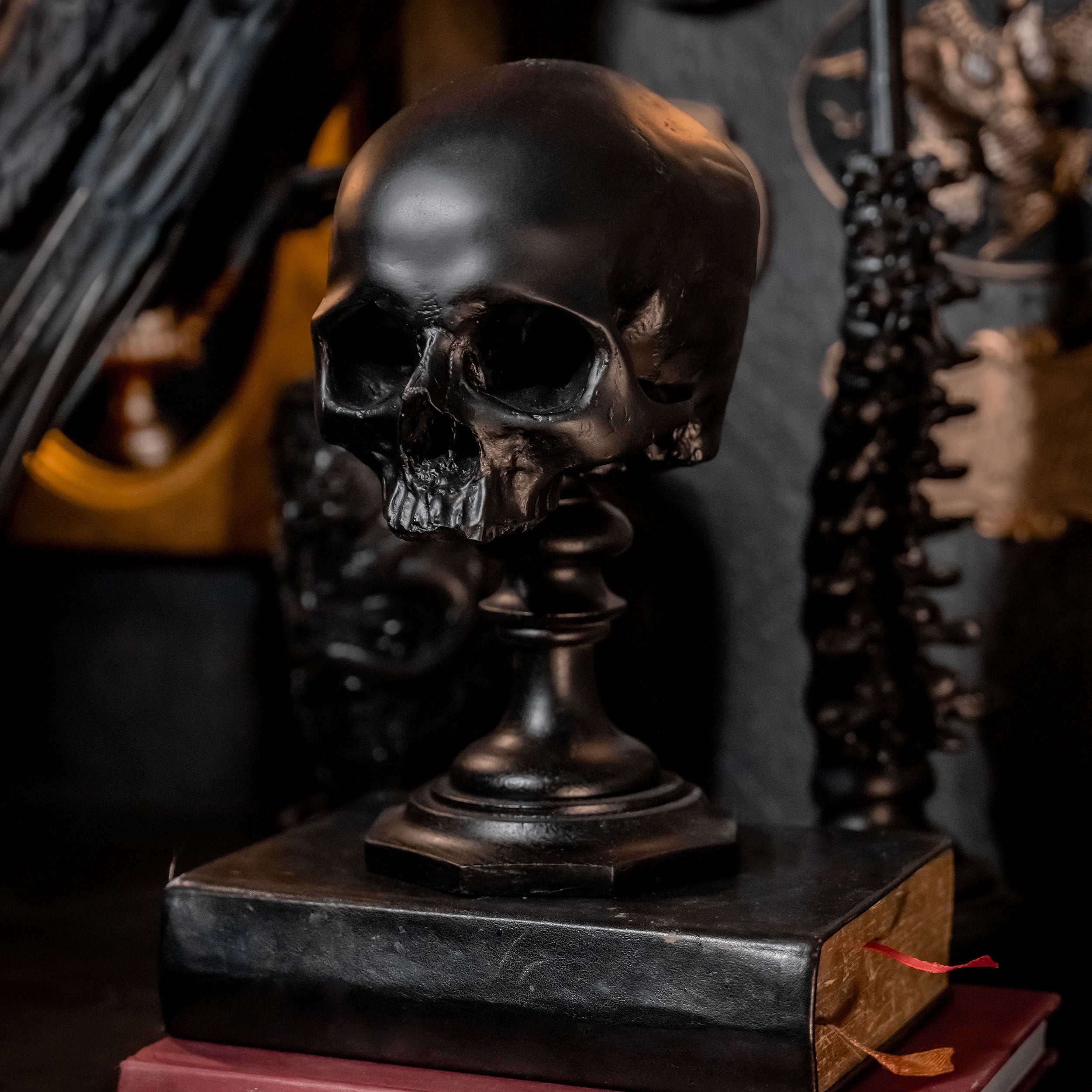 Black Skull Plinth
