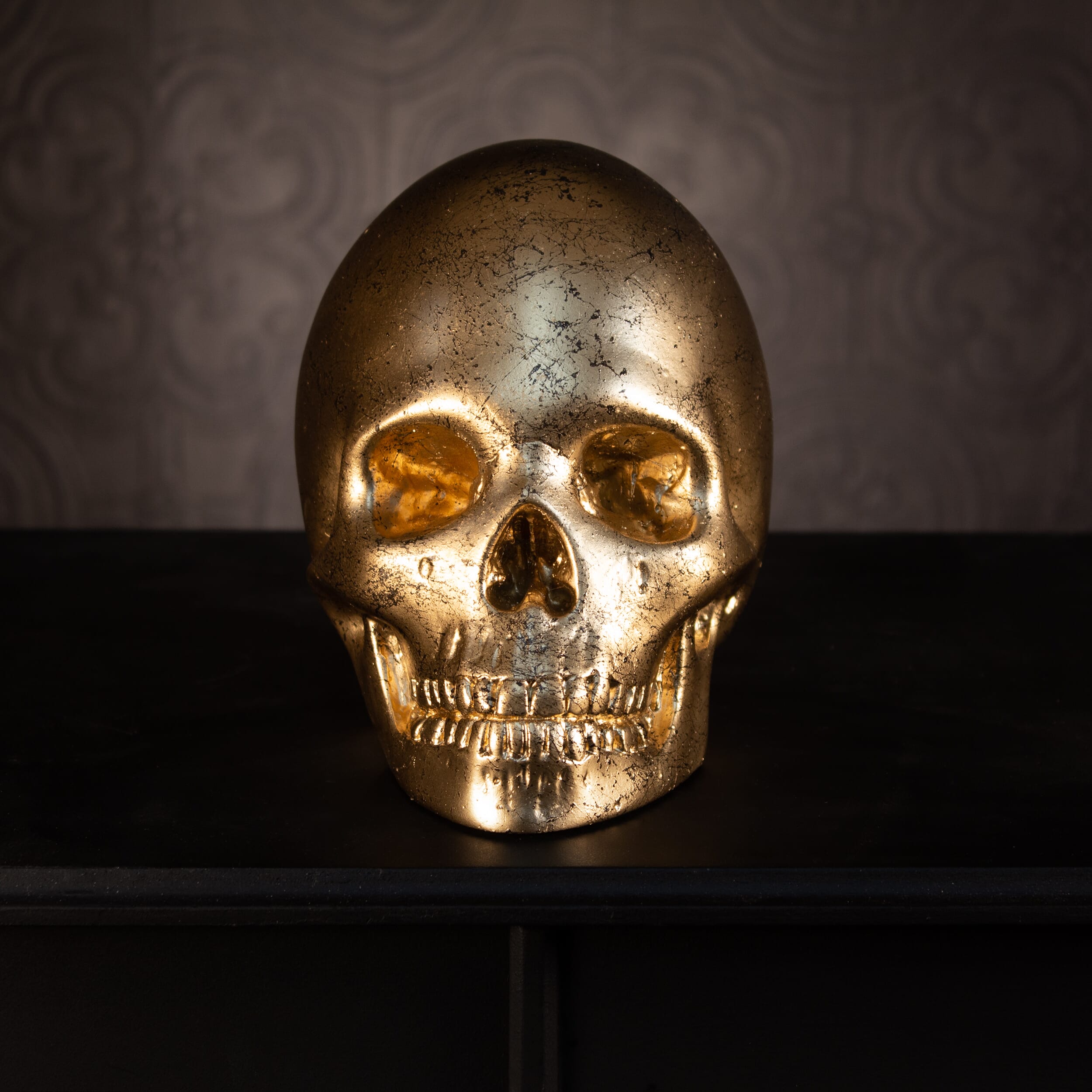 Die Edison Skull Lampe Totenkopf Dekor von The Blackened Teeth