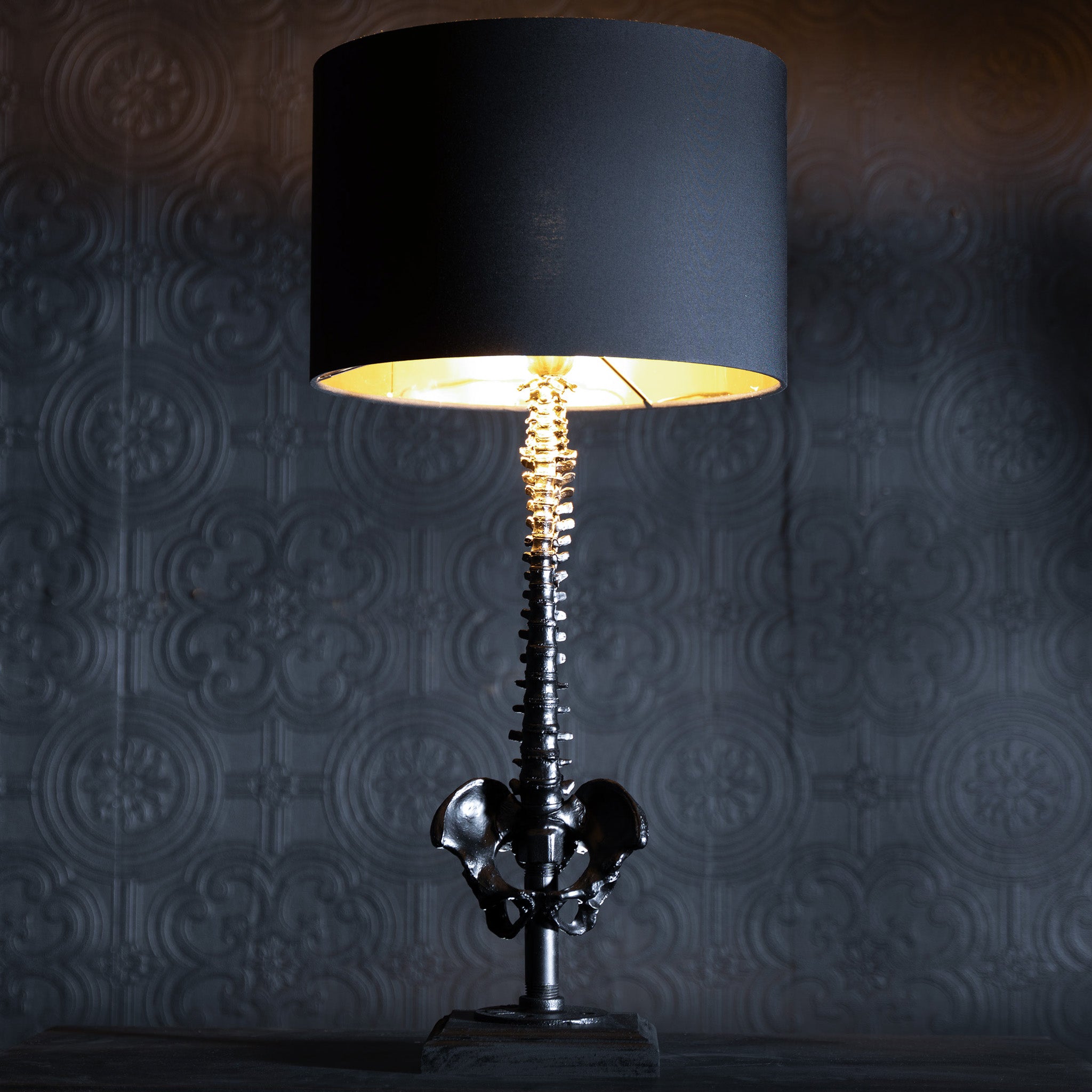 Spine Lamp Table Lamp Gothic Lighting Black 