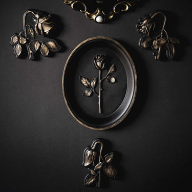 Wilted Rose Set Wall Plaques