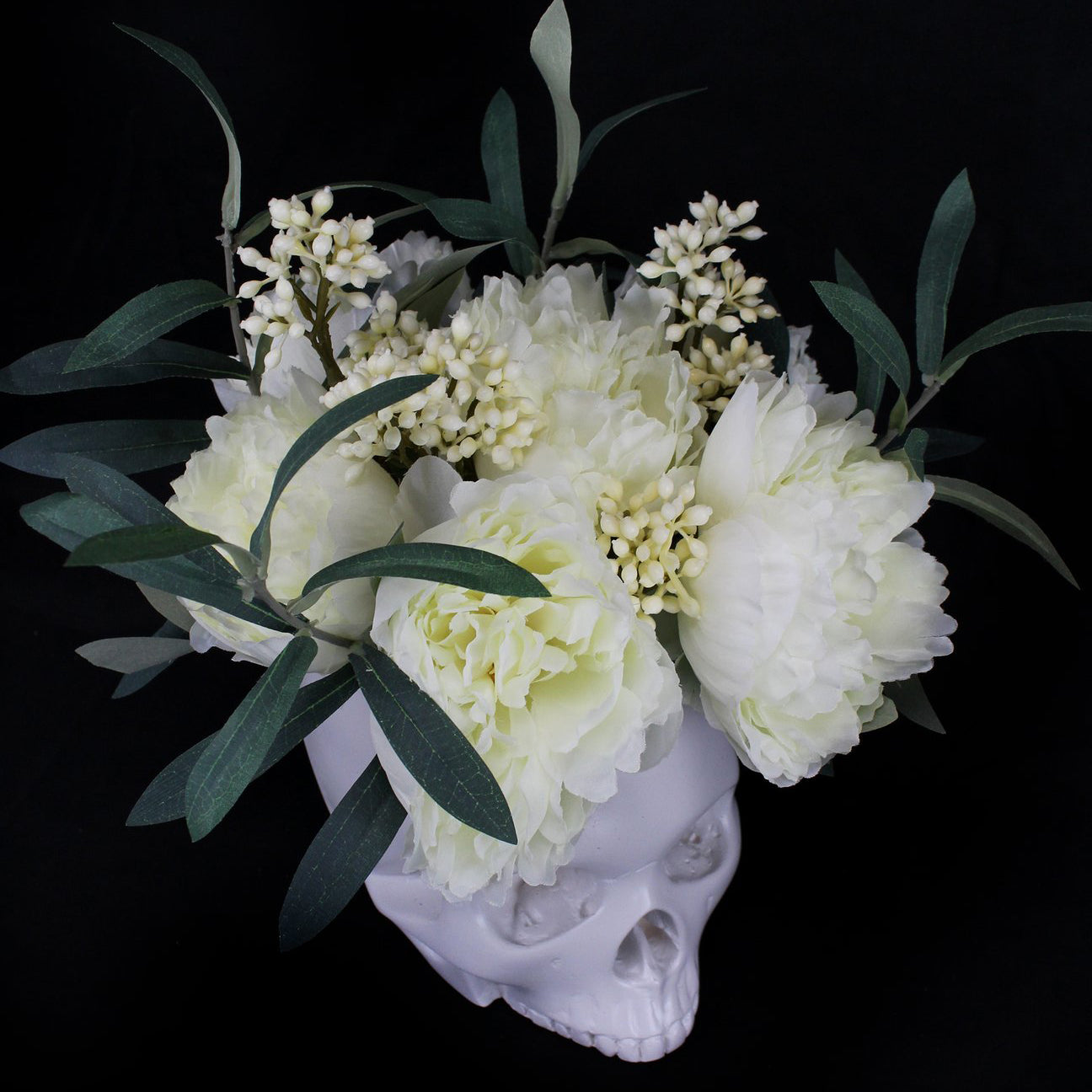Ulla Flowerhead - Cream Peonies & Eucalyptus